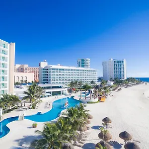 4* Üdülőközpont Krystal